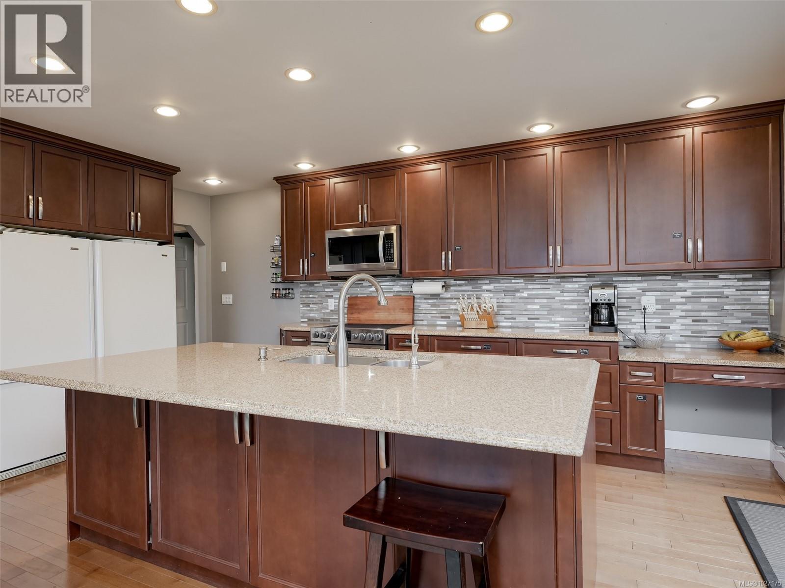  6629 Tamany Drive, Central Saanich