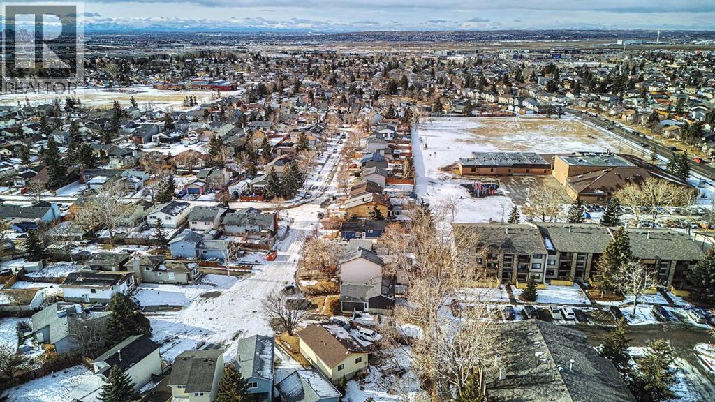 Single Family House Bi-level for Sale in  Castleglen Place NE Castleridge Calgary 