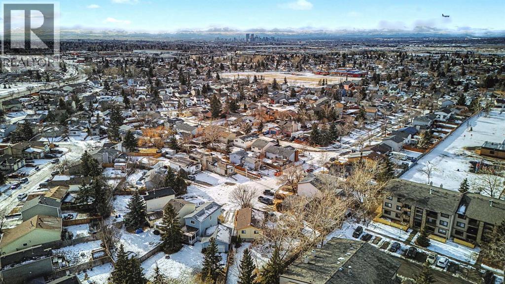 Single Family House Bi-level for Sale in  Castleglen Place NE Castleridge Calgary 