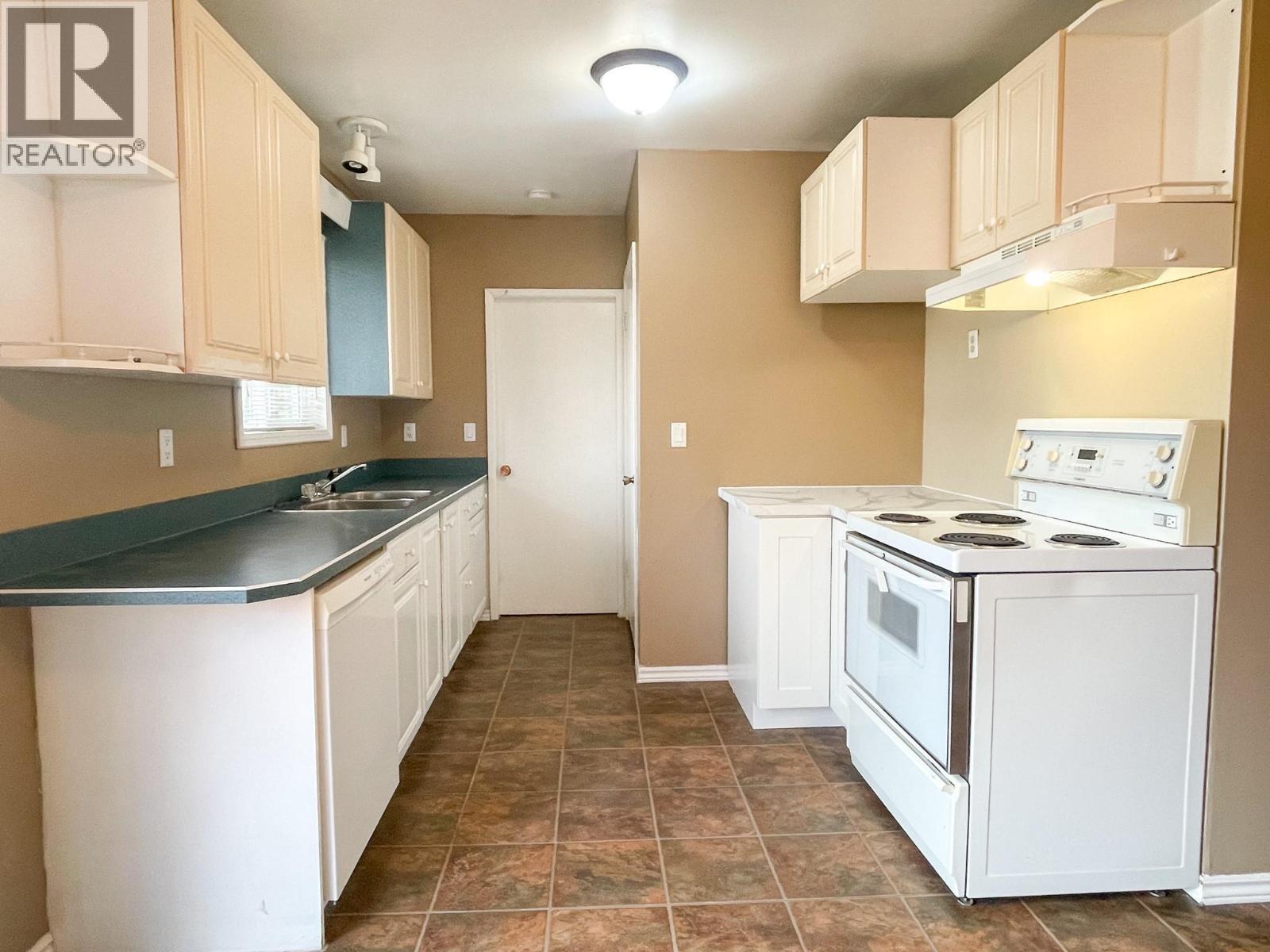  958 Stockwell Avenue, Kelowna