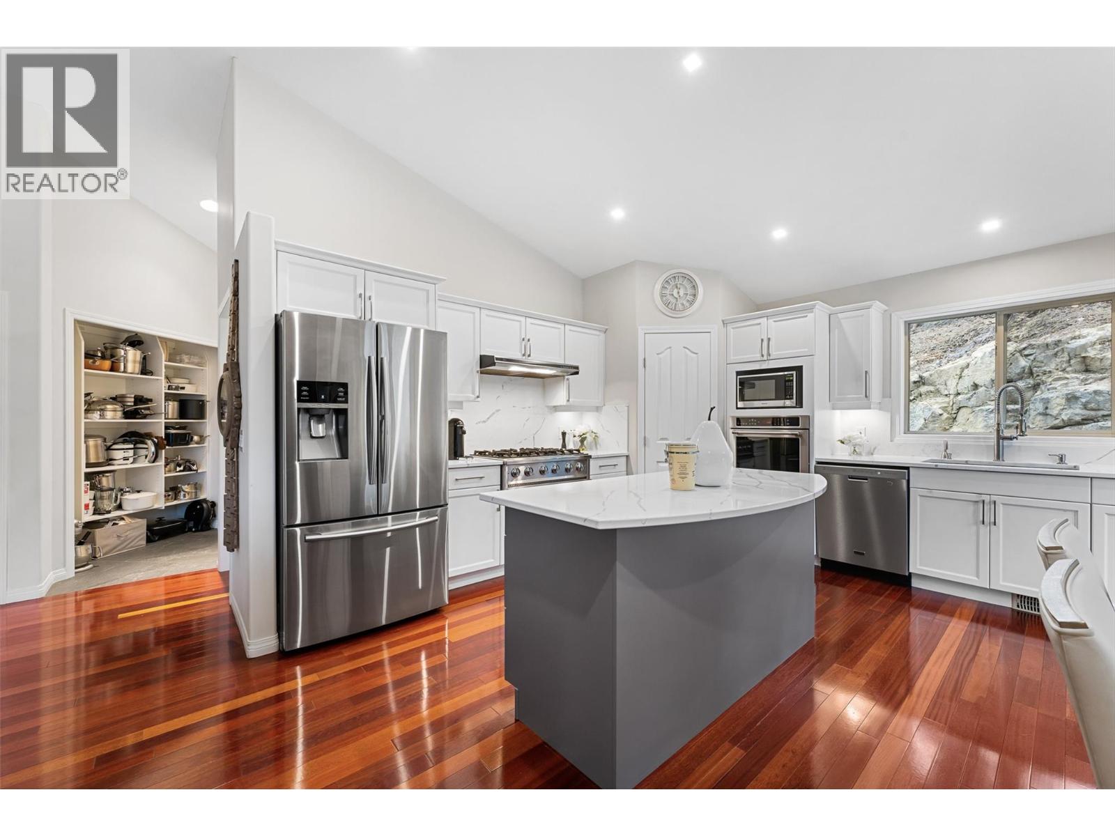  2090 Chilcotin Crescent, Kelowna