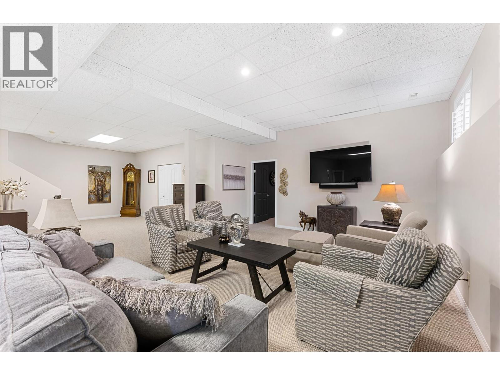  2090 Chilcotin Crescent, Kelowna