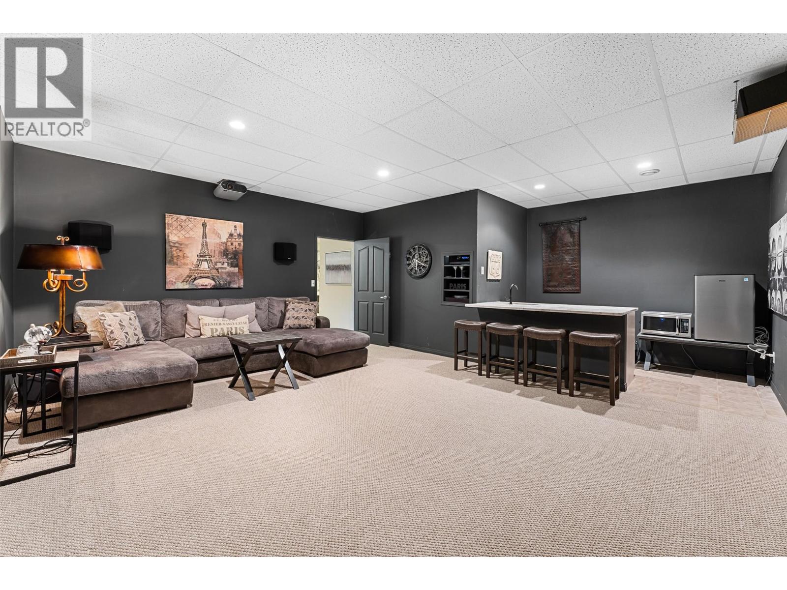  2090 Chilcotin Crescent, Kelowna