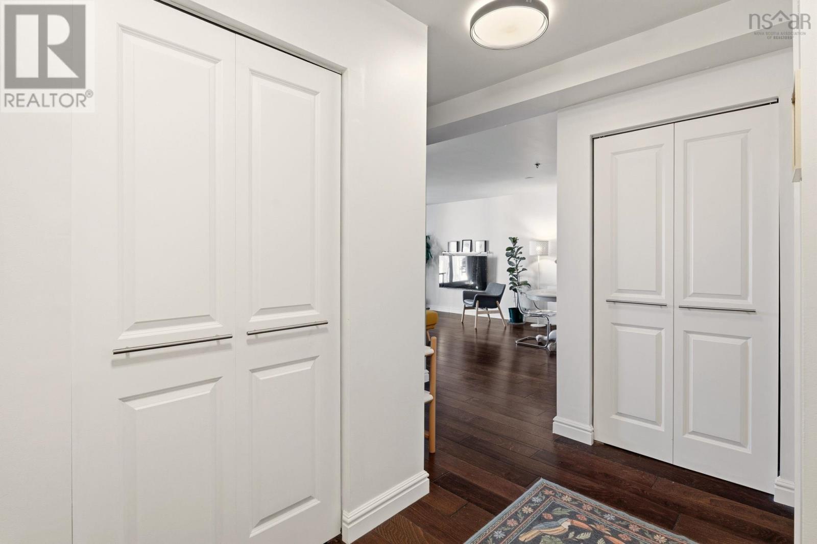 Property 13 of 21 of 209 5230 Tobin Street