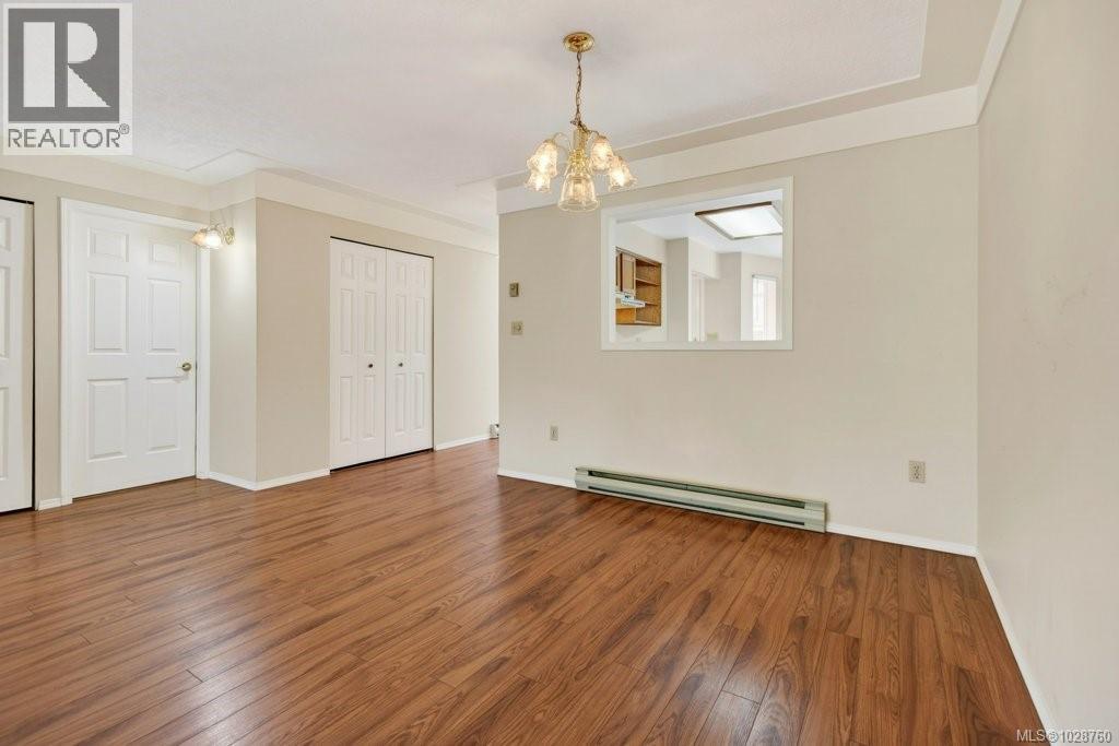 #5 50 ANDERTON AVE - 7