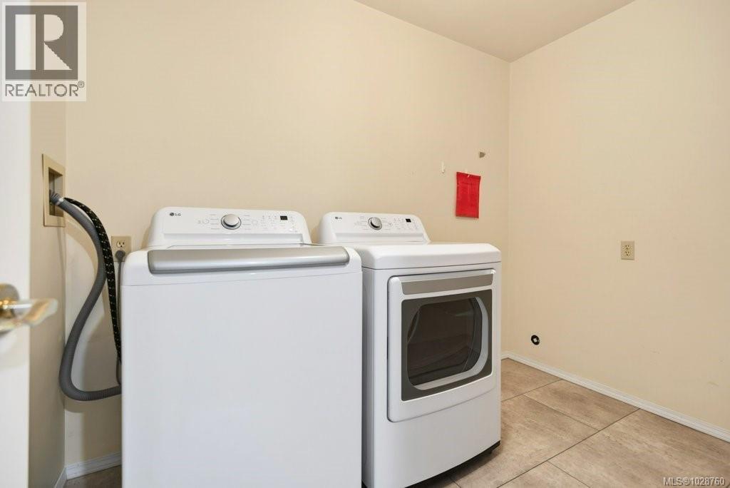 #5 50 ANDERTON AVE - 12