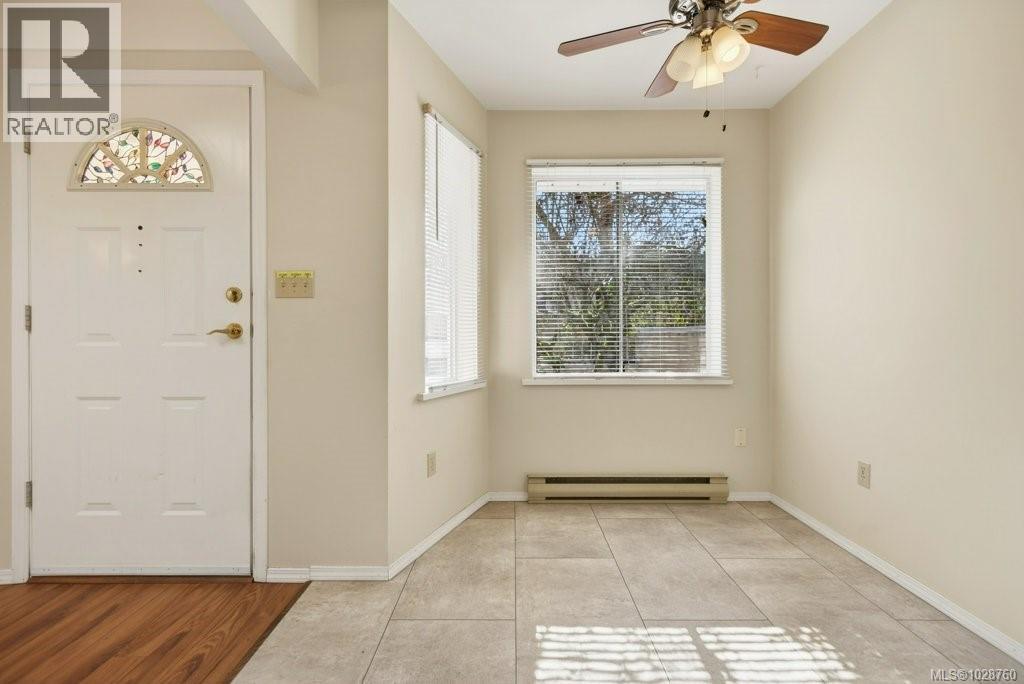 #5 50 ANDERTON AVE - 6