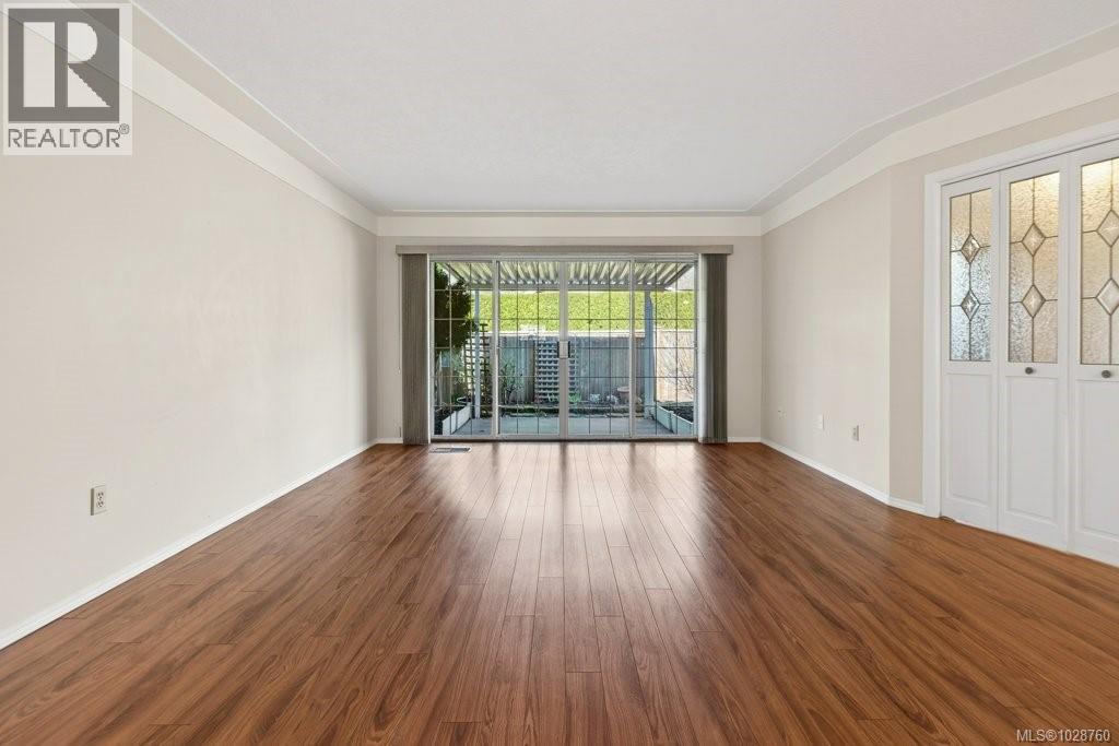 #5 50 ANDERTON AVE - 29