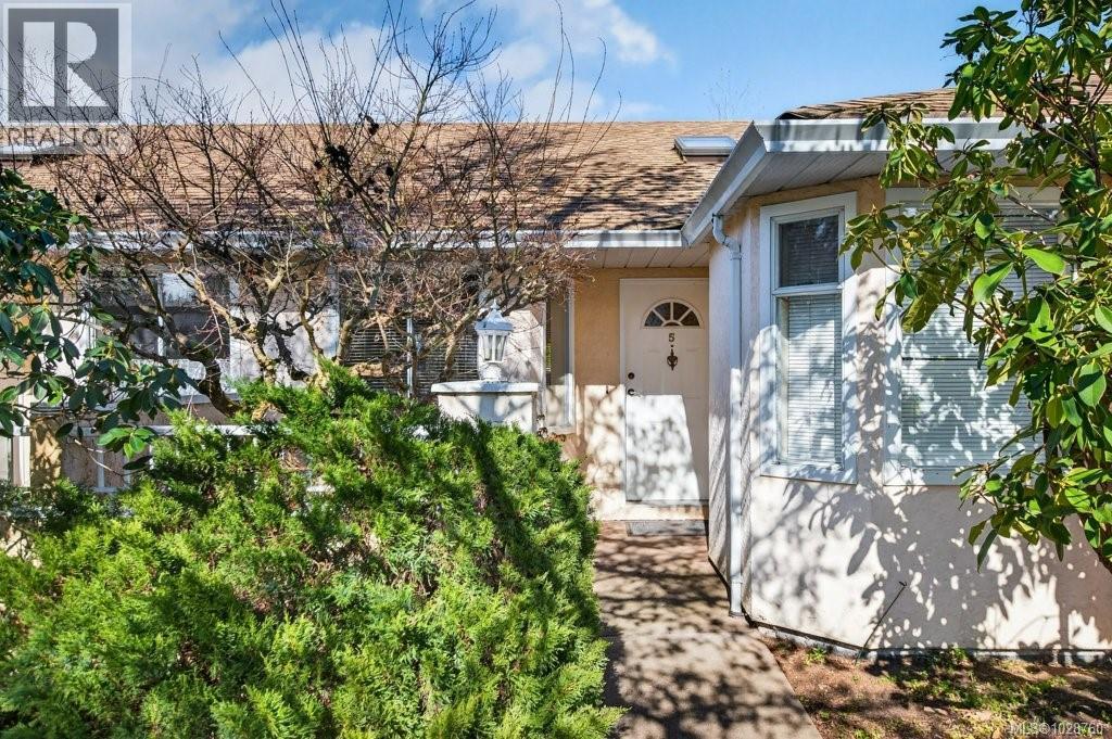 #5 50 ANDERTON AVE - 46