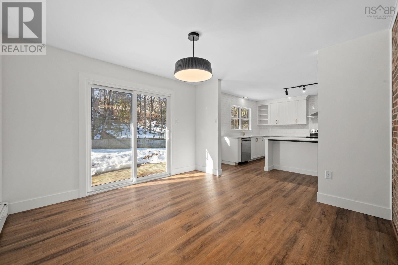 Property 10 of 34 of 196 Lacewood Drive