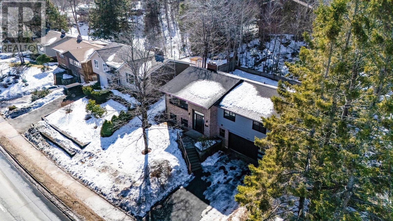 Property 32 of 34 of 196 Lacewood Drive