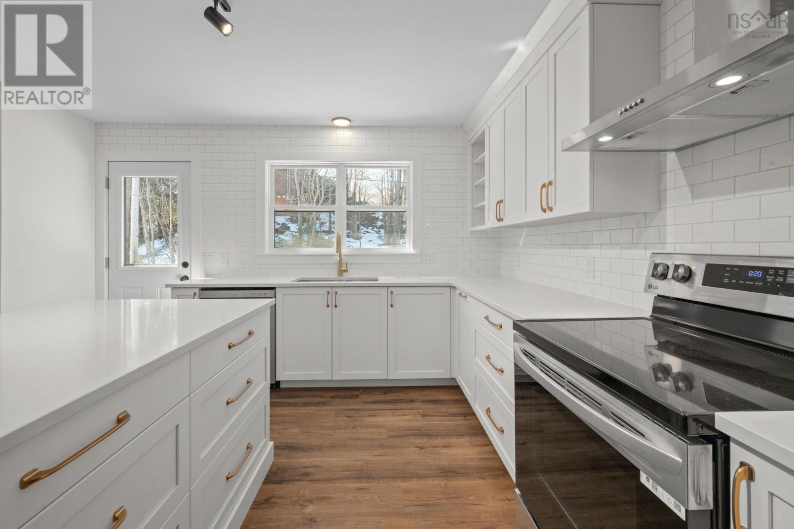 Property 3 of 34 of 196 Lacewood Drive