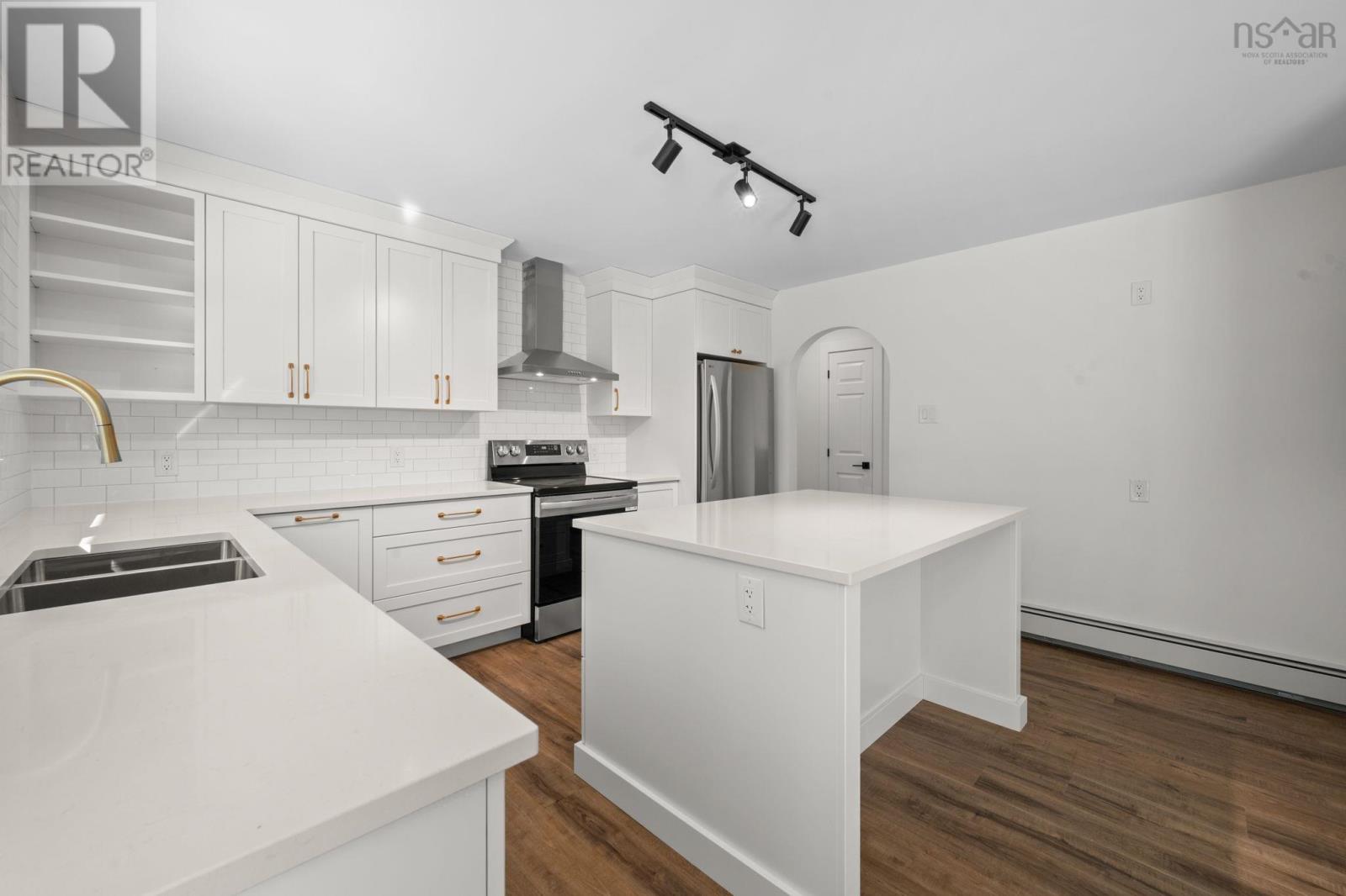 Property 6 of 34 of 196 Lacewood Drive