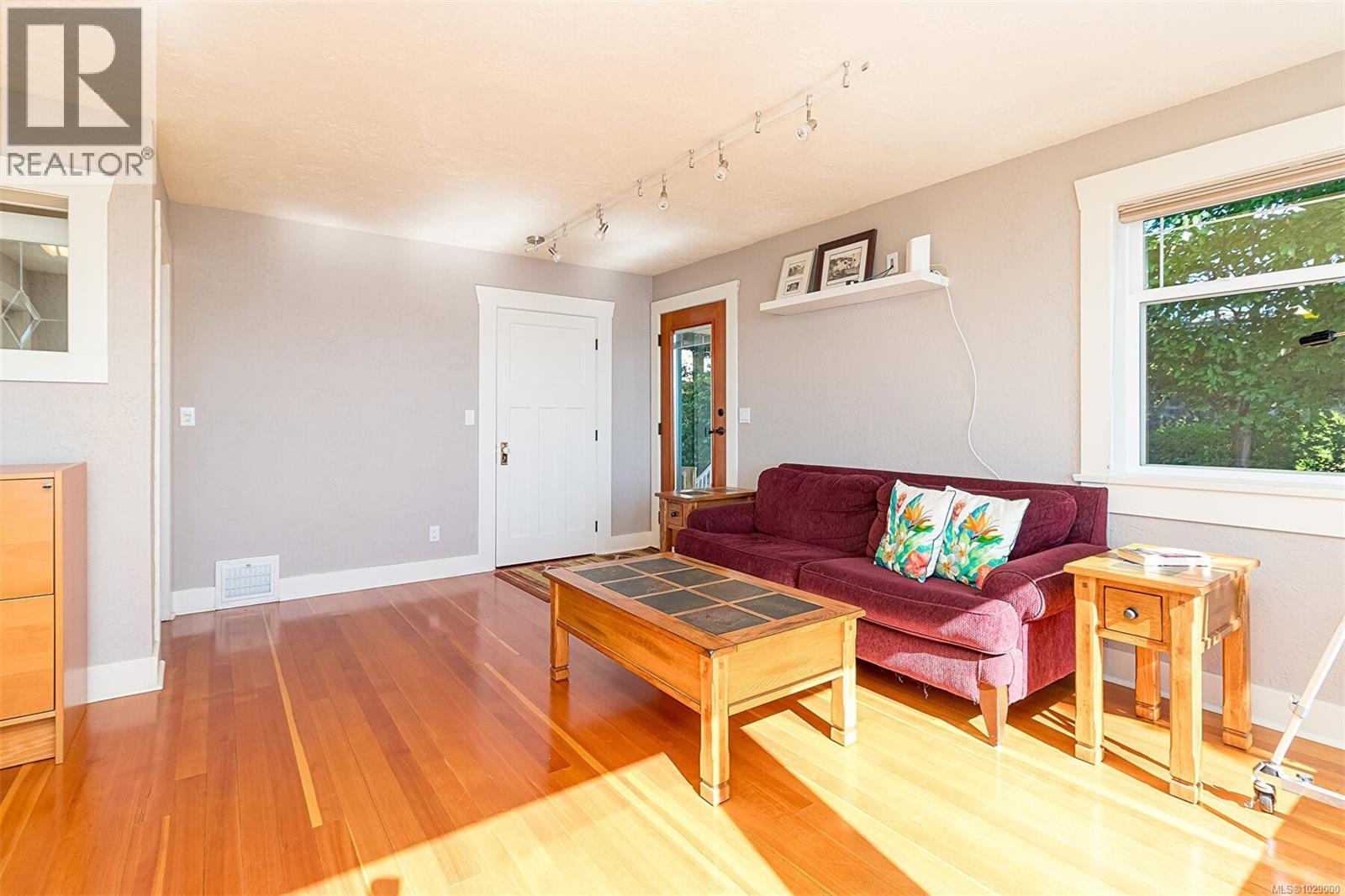 297 Gill Rd, Ladysmith