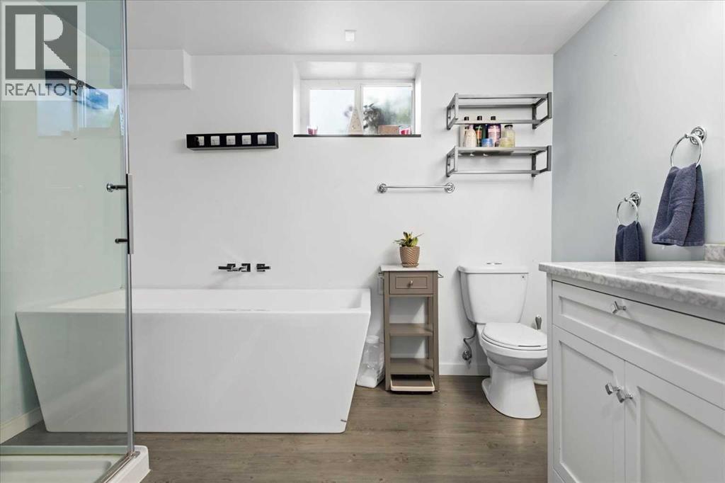 Single Family House Bungalow for Sale in   Street NW Parkdale Calgary 