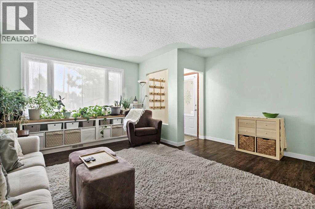 Single Family House Bungalow for Sale in   Street NW Parkdale Calgary 