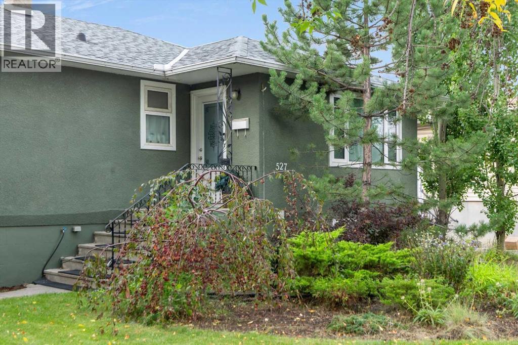 Single Family House Bungalow for Sale in   Street NW Parkdale Calgary 