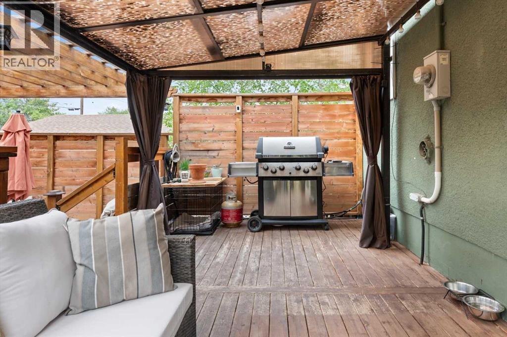 Single Family House Bungalow for Sale in   Street NW Parkdale Calgary 