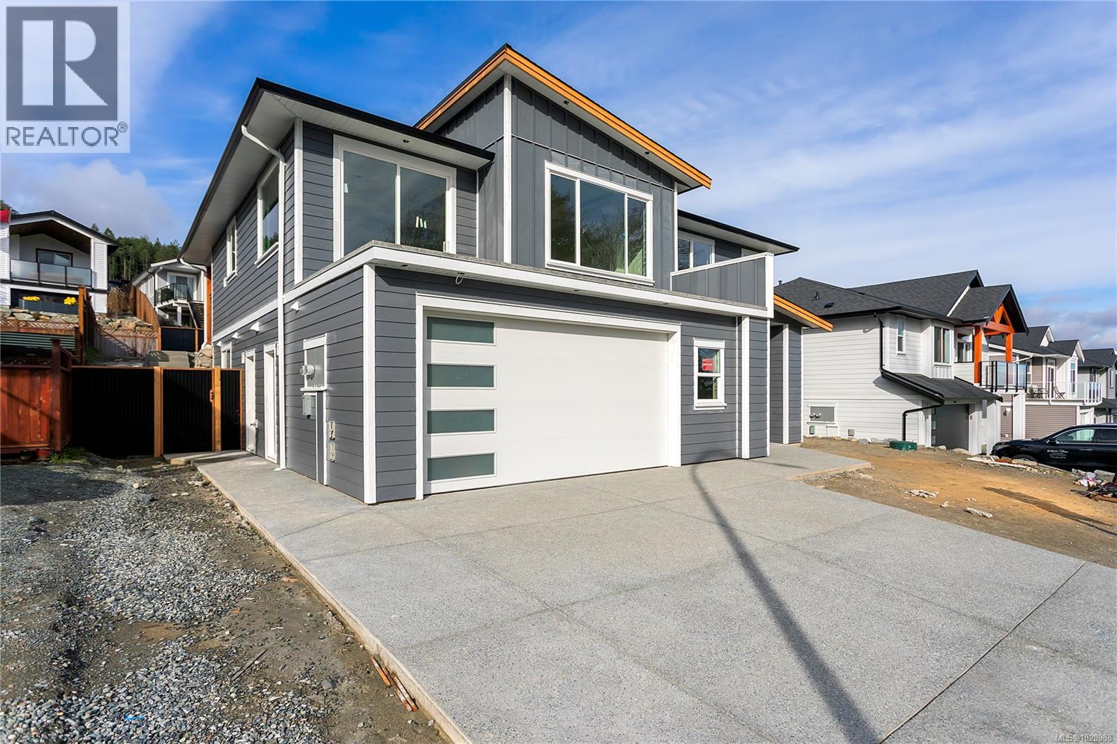 858 Russell Rd, Ladysmith