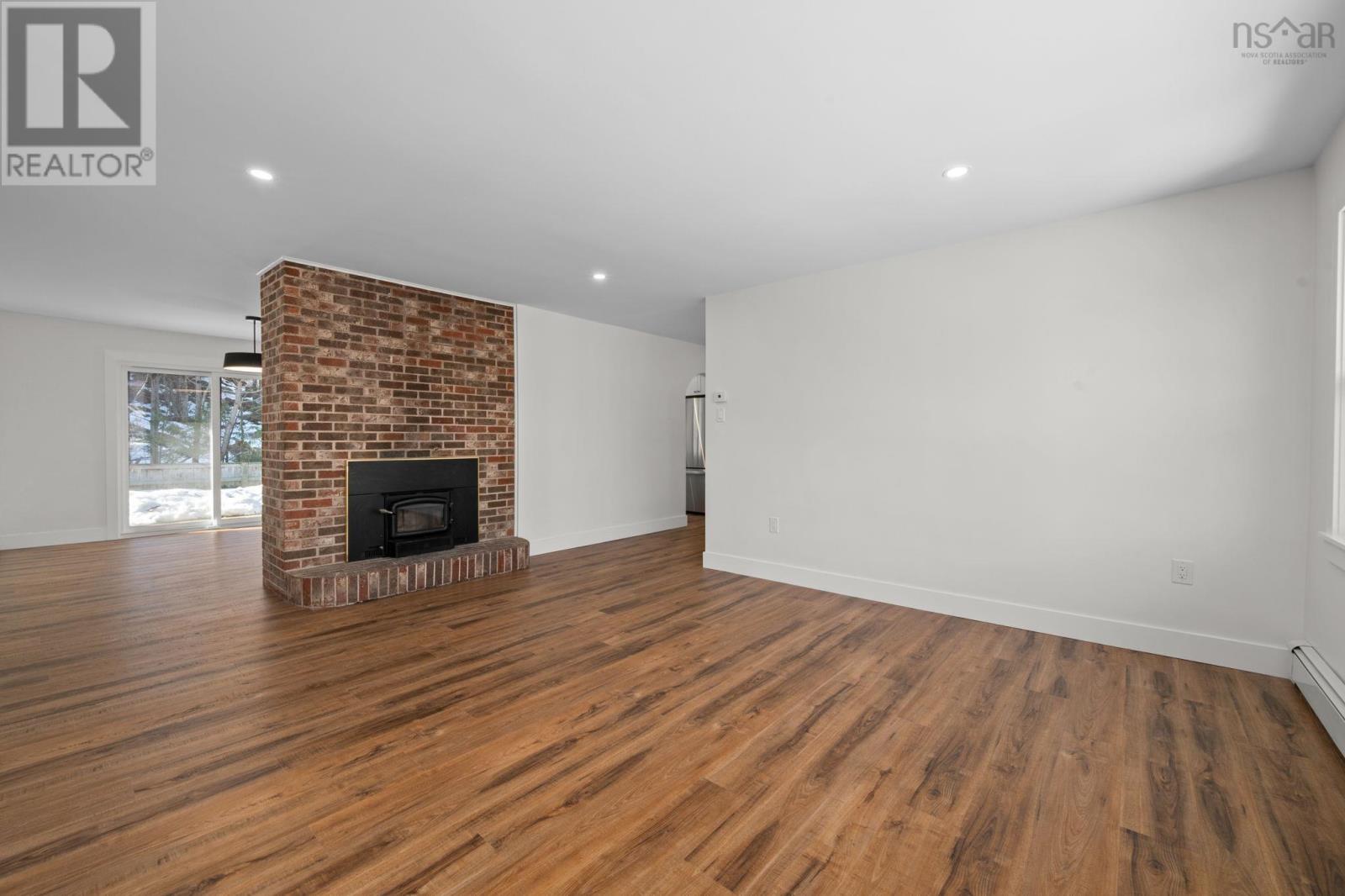 Property 9 of 34 of 196 Lacewood Drive