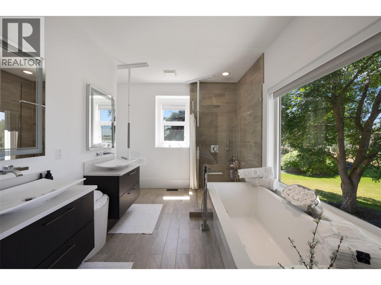 2375 Grantham Road, Kelowna