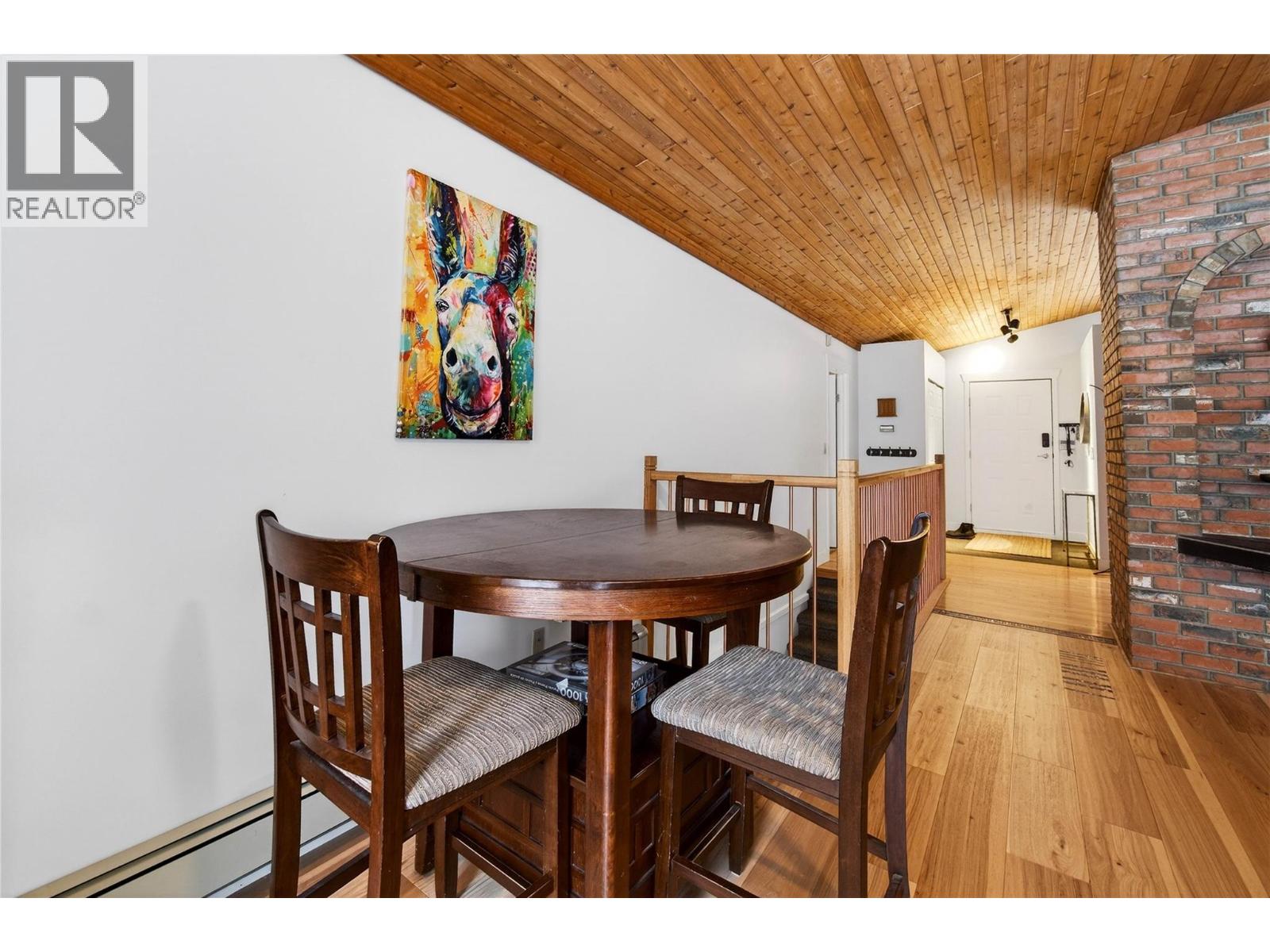 8361 Ladner Road - 12