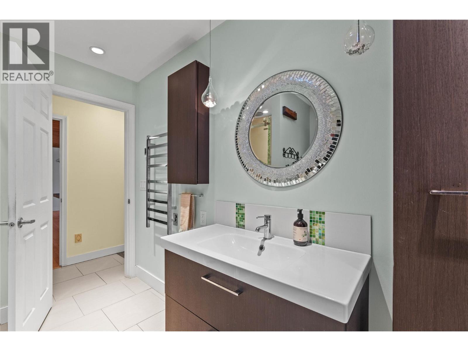 8361 Ladner Road, Vernon