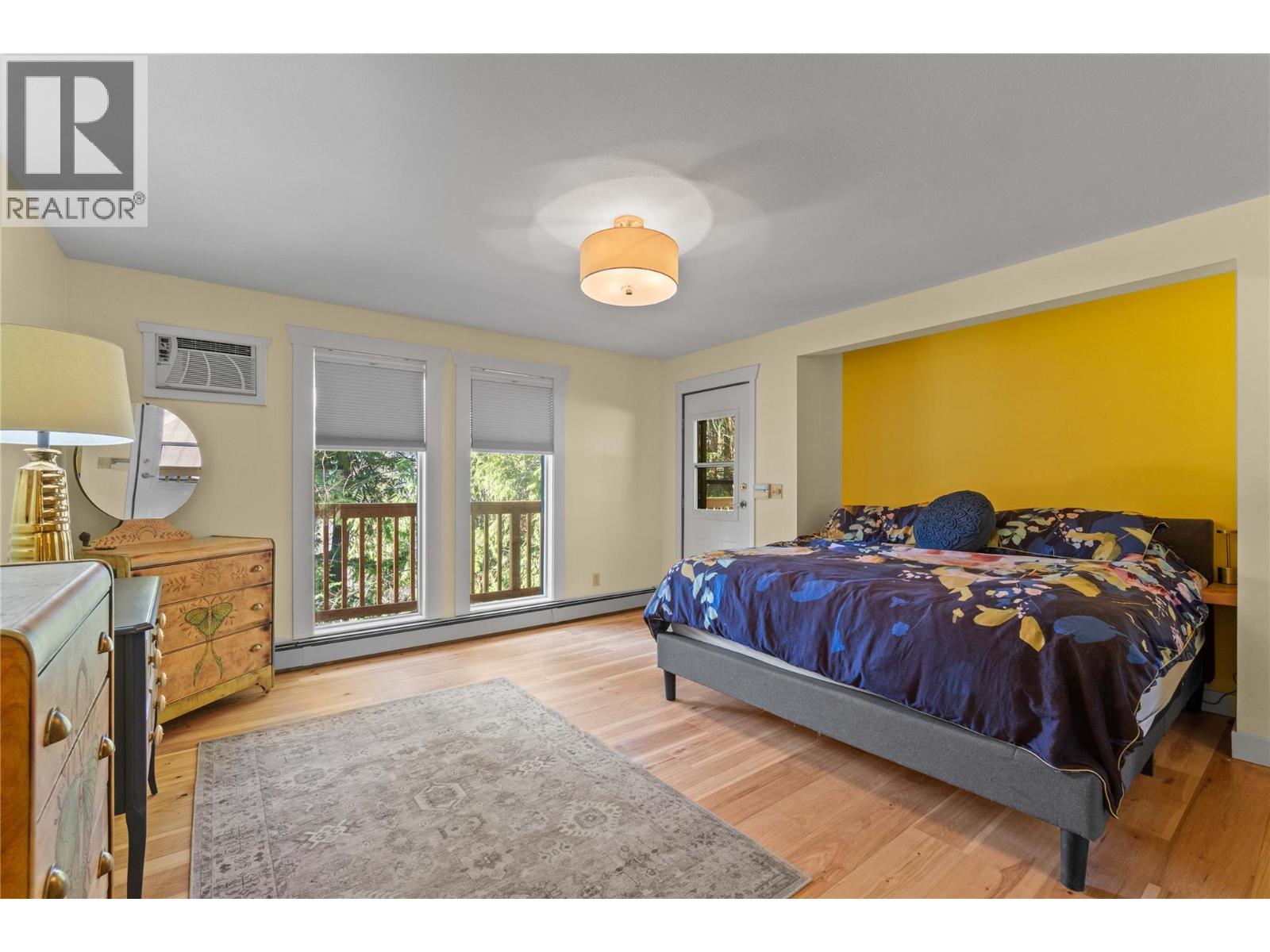 8361 Ladner Road - 26
