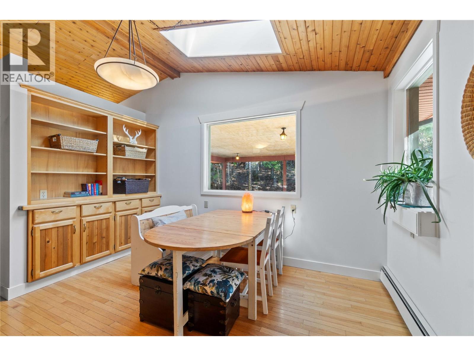 8361 Ladner Road - 4