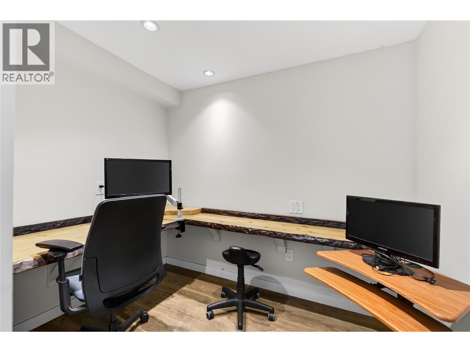 8361 Ladner Road, Vernon