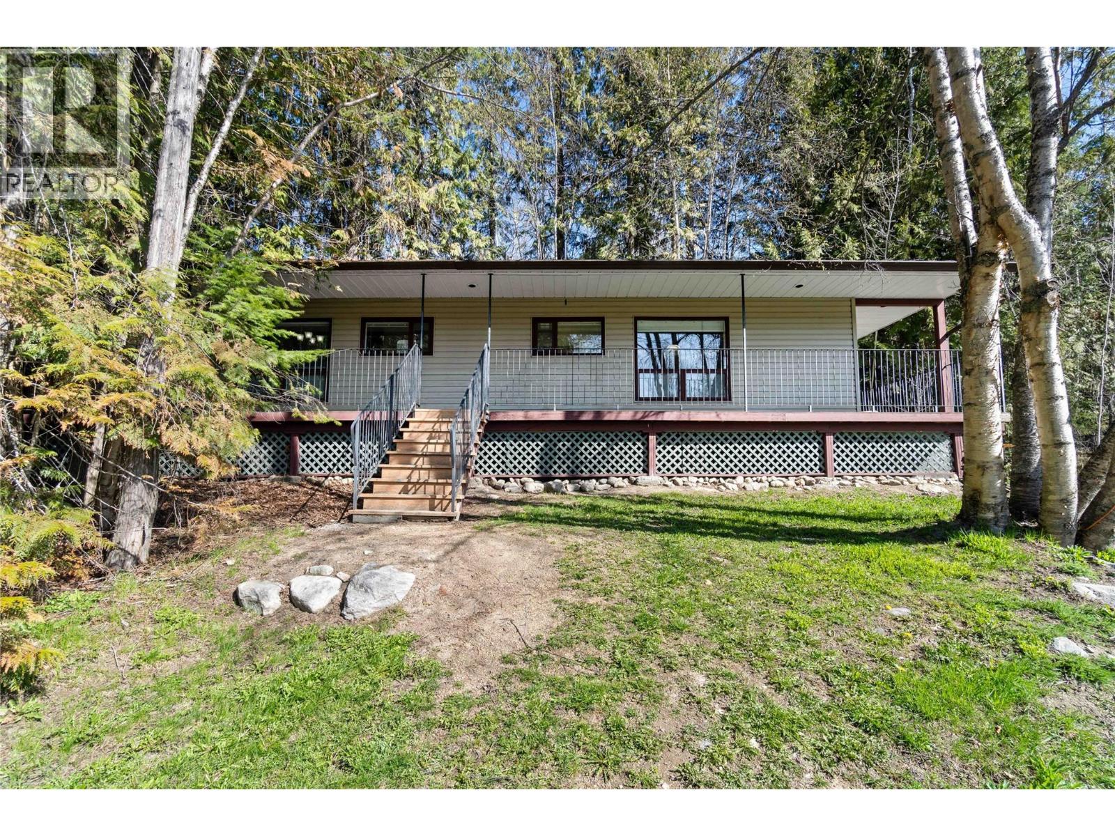 8361 Ladner Road, Vernon