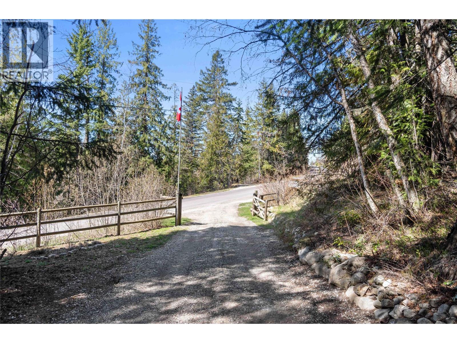 8361 Ladner Road, Vernon