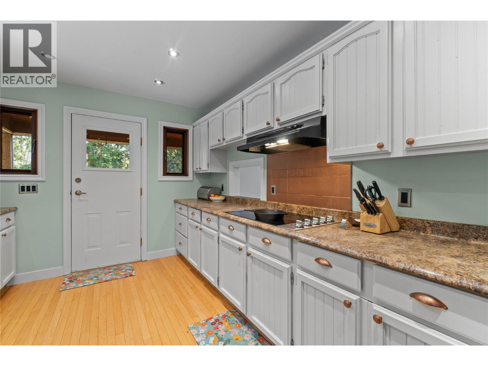 8361 Ladner Road, Vernon