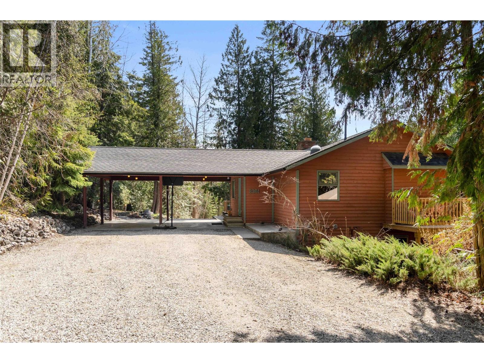 8361 Ladner Road, Vernon