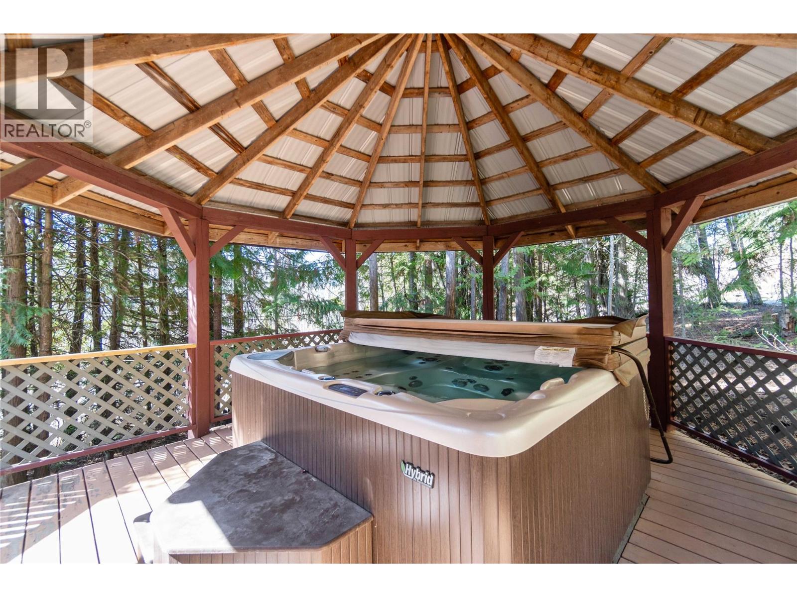 8361 Ladner Road, Vernon