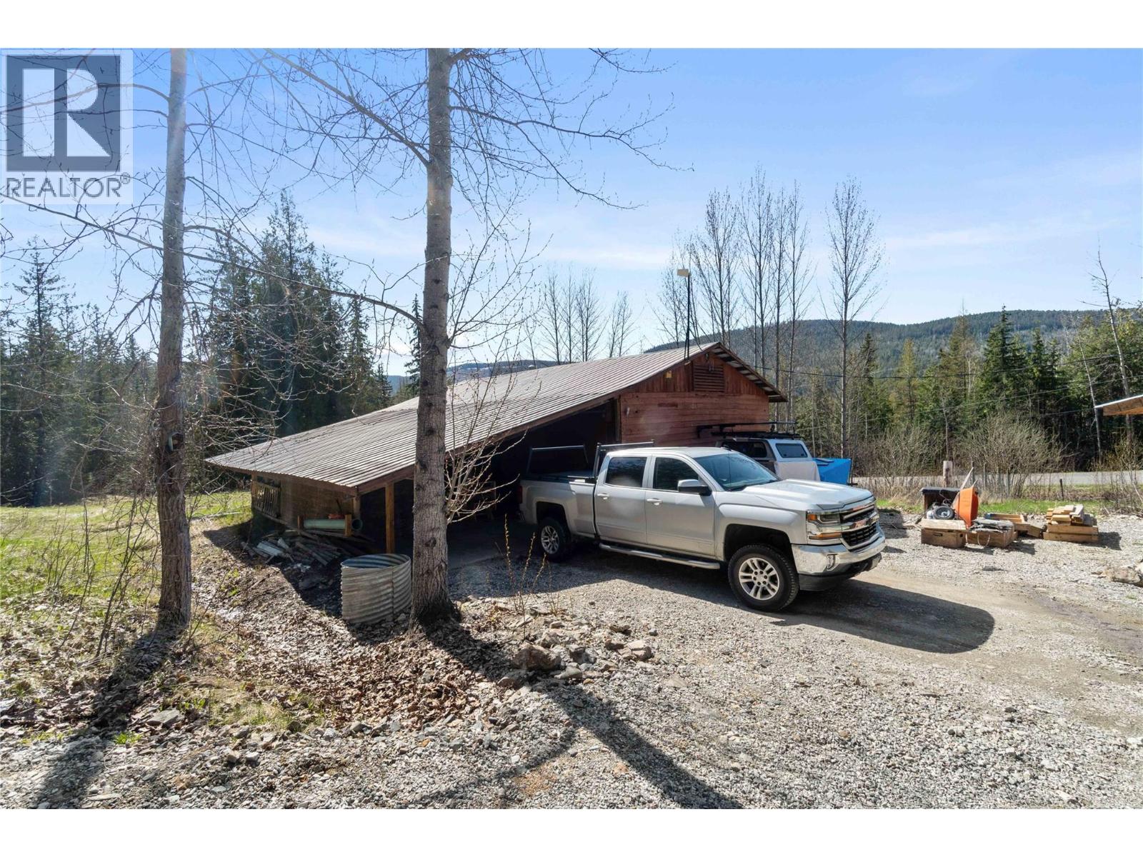 8361 Ladner Road, Vernon