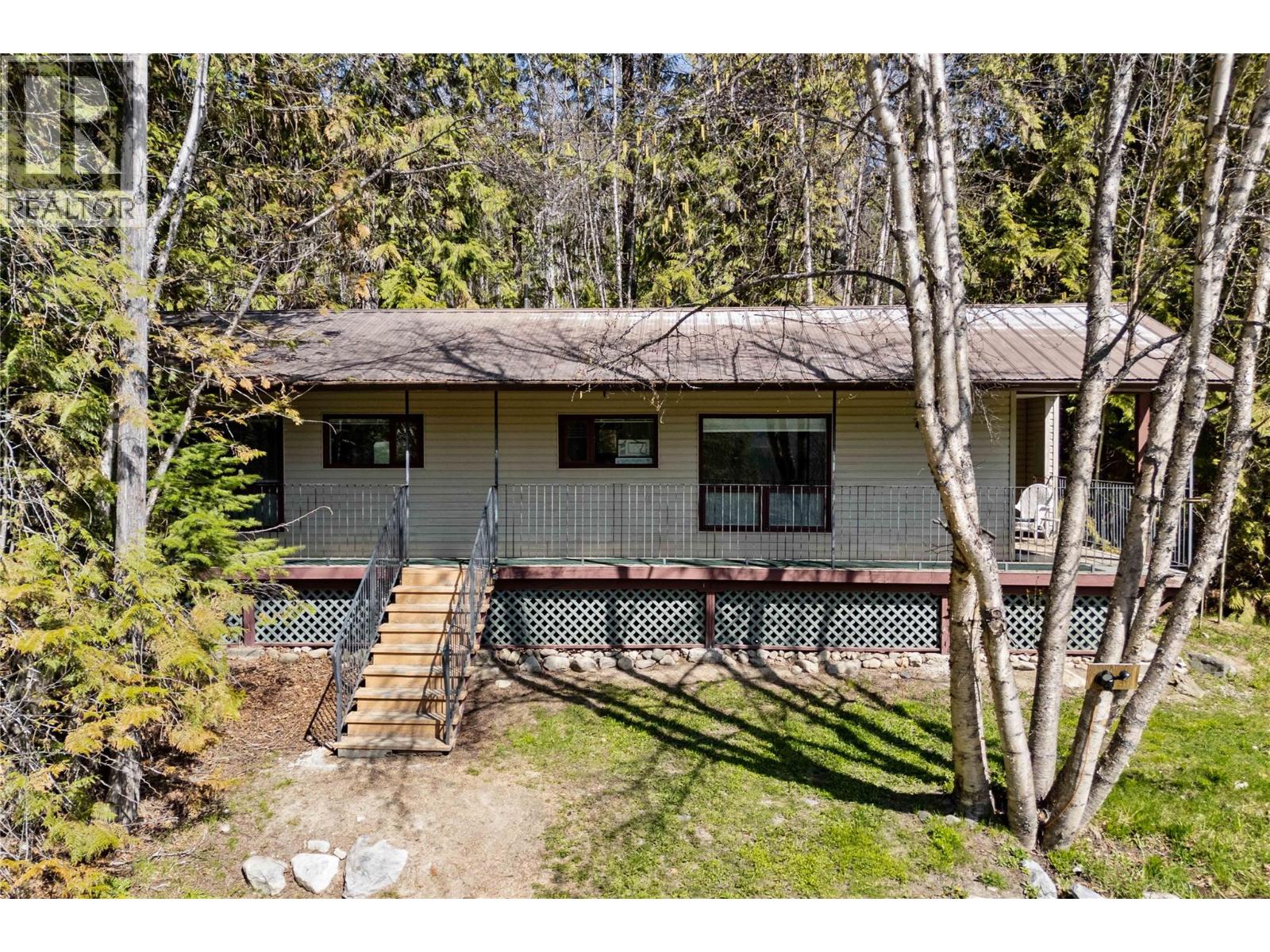 8361 Ladner Road, Vernon