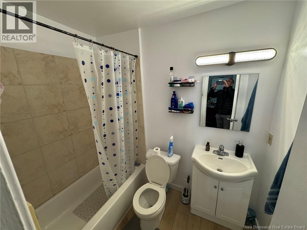 9 EXMOUTH STREET - 40