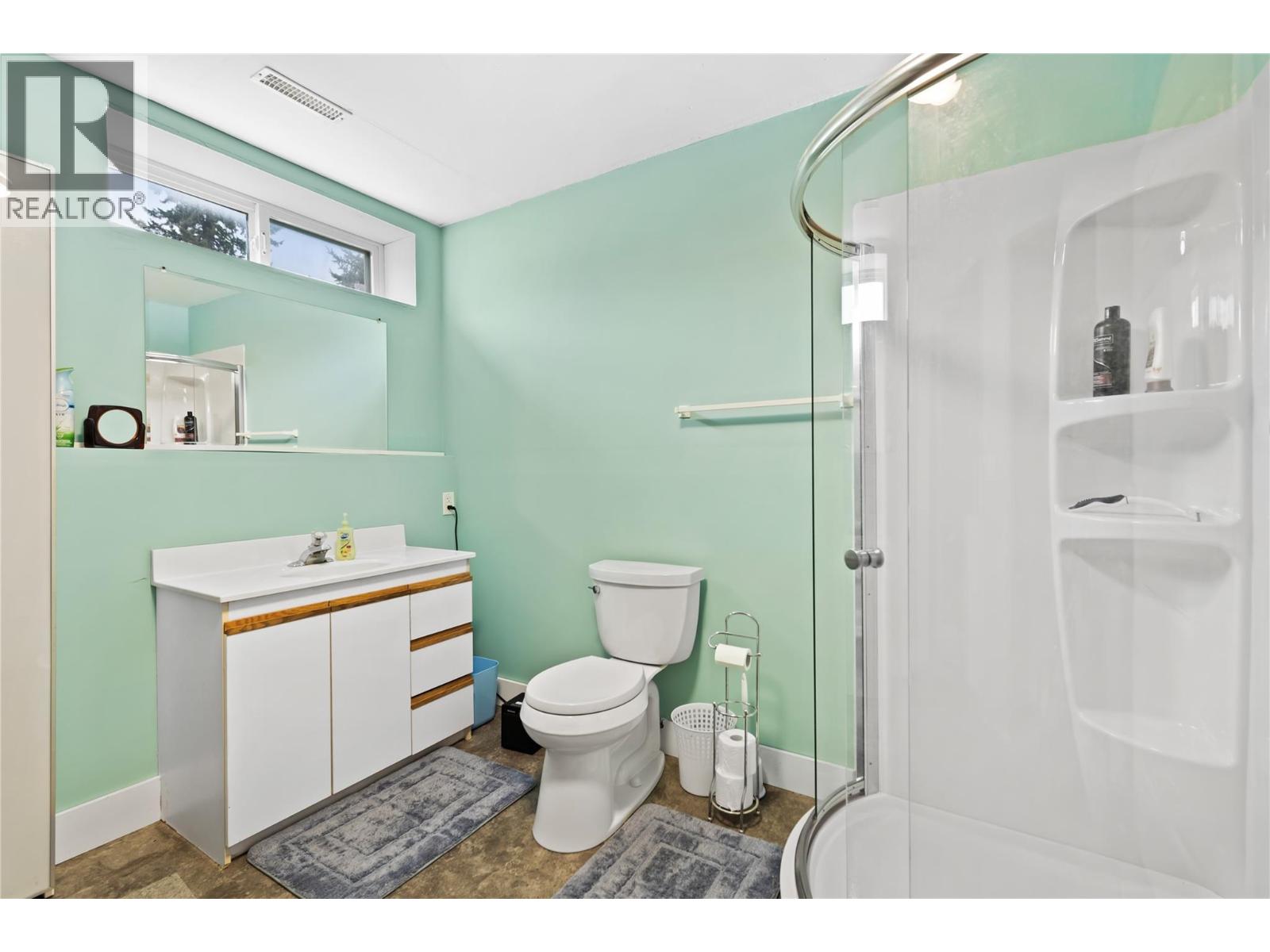 381 ROBIN DRIVE - 37