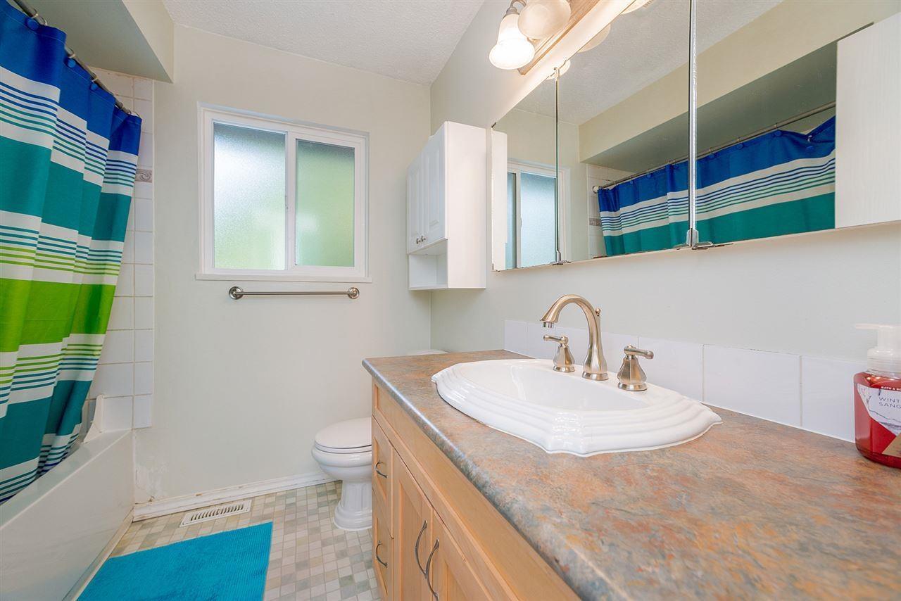 5 Bed, 2 Bath House for Sale in Delta – 11781 71A AVENUE, Delta – MLS# R3099090 - Image 11
