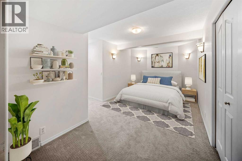 Single Family House for Sale in  Sierra Madre Crescent SW Signal Hill Calgary 