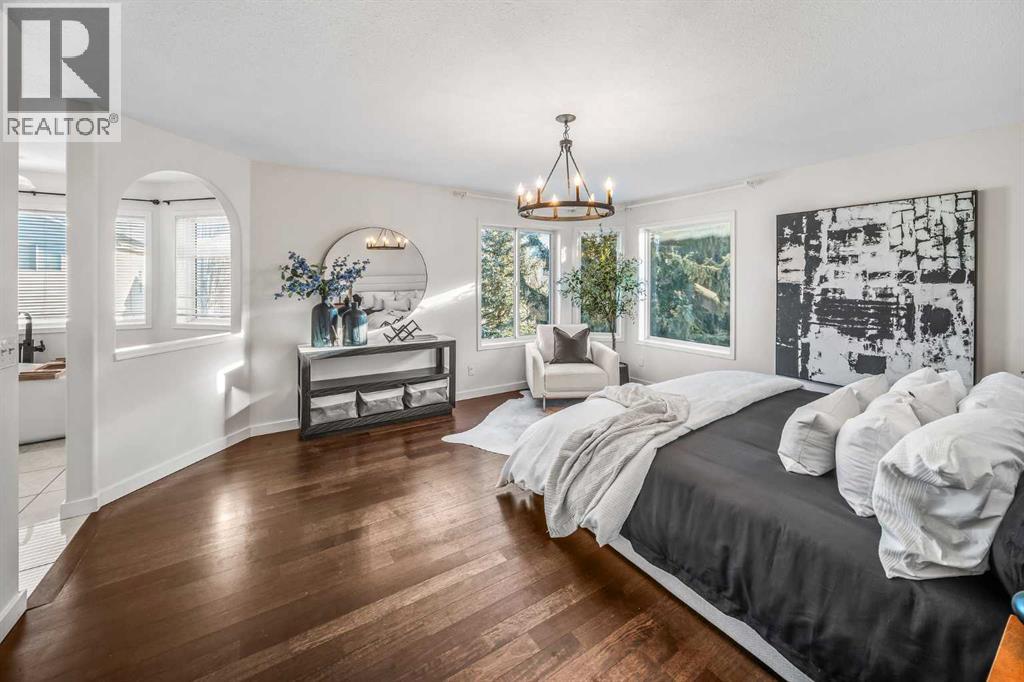 Single Family House for Sale in  Sierra Madre Crescent SW Signal Hill Calgary 