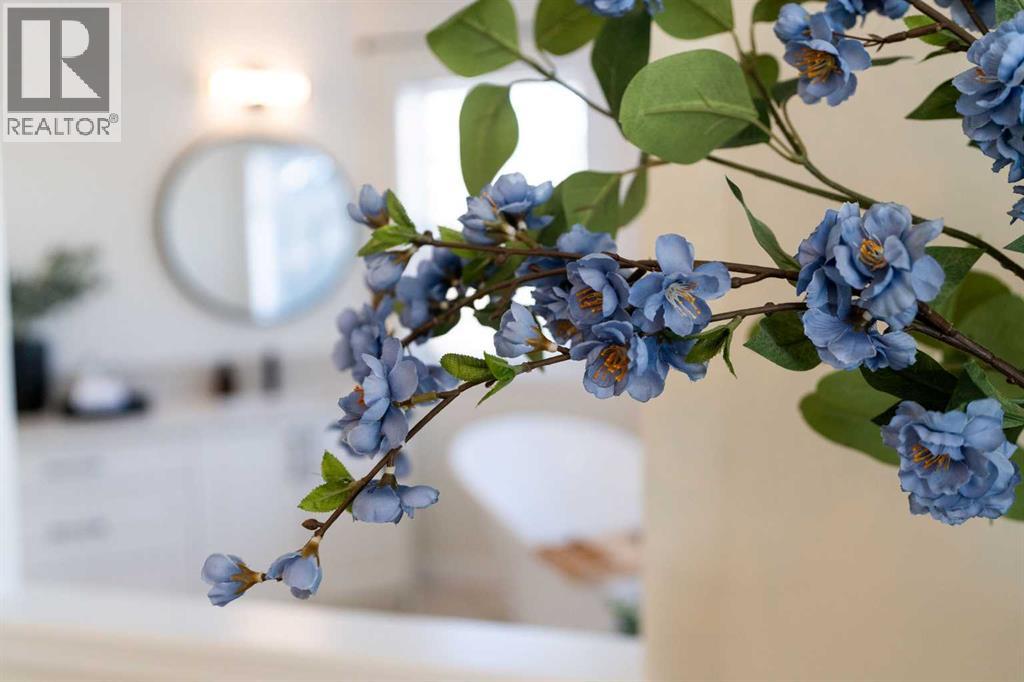 Single Family House for Sale in  Sierra Madre Crescent SW Signal Hill Calgary 