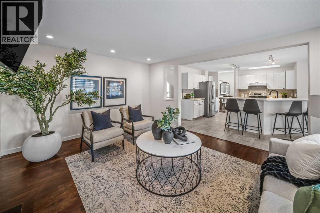 Single Family House for Sale in  Sierra Madre Crescent SW Signal Hill Calgary 