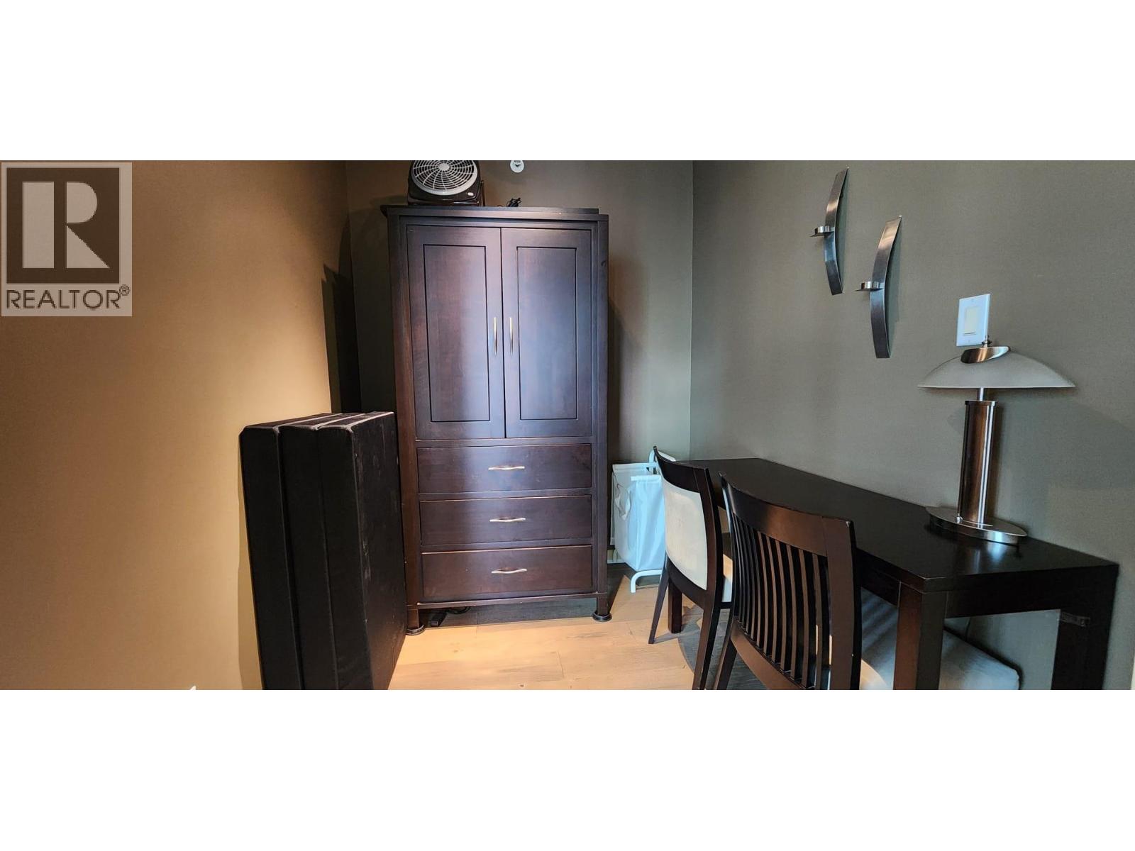 1 Bed, 1 Bath House for Rent in Vancouver – 2009 501 PACIFIC STREET, Vancouver - Image 6