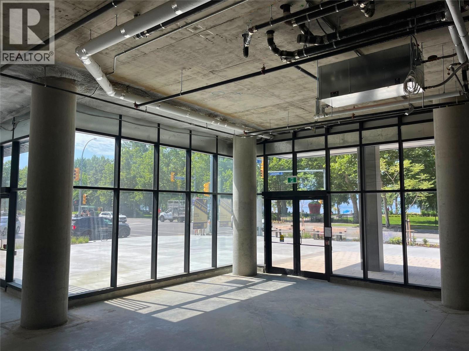  3413 Lakeshore Road, Kelowna