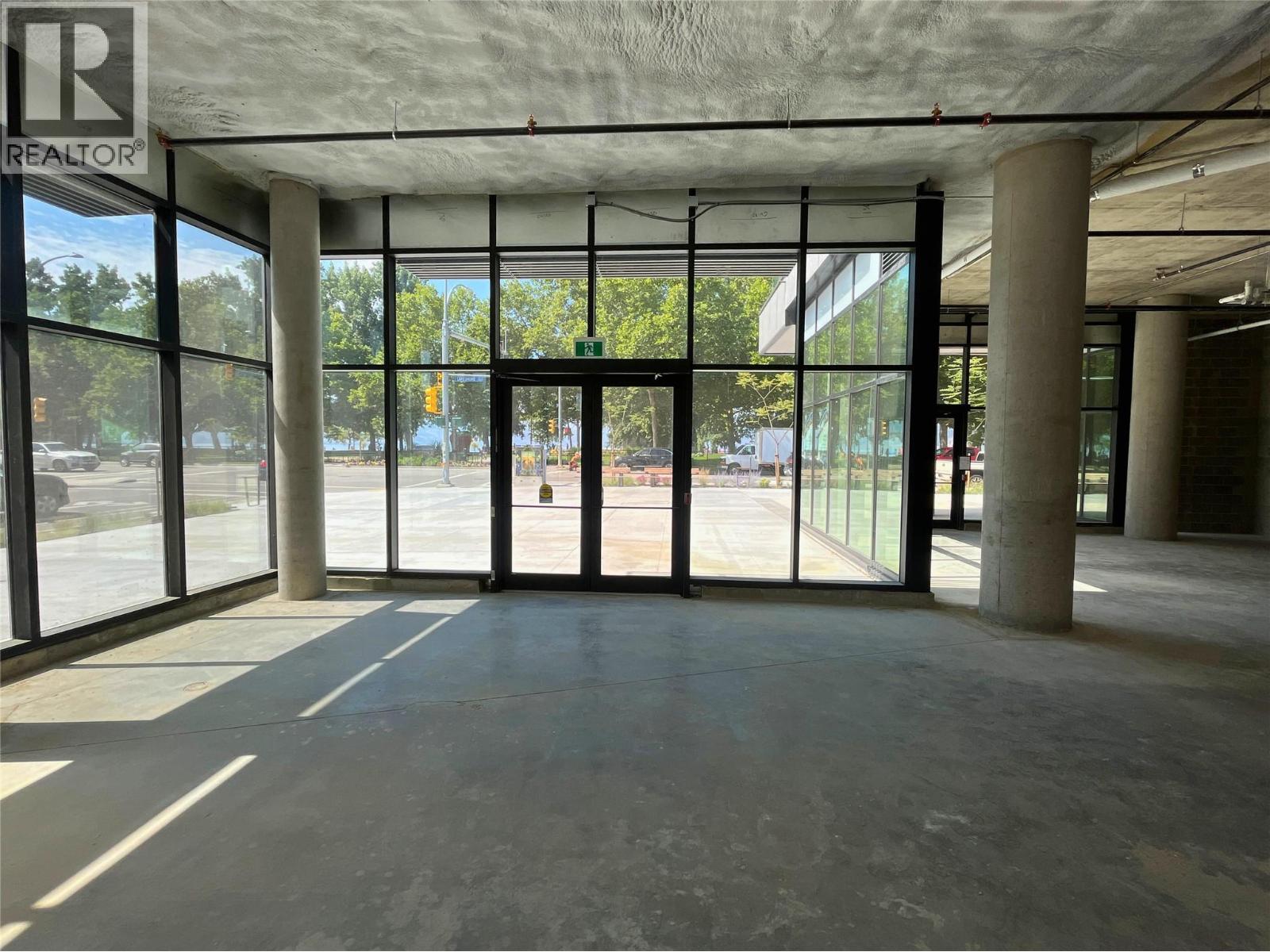  3413 Lakeshore Road, Kelowna