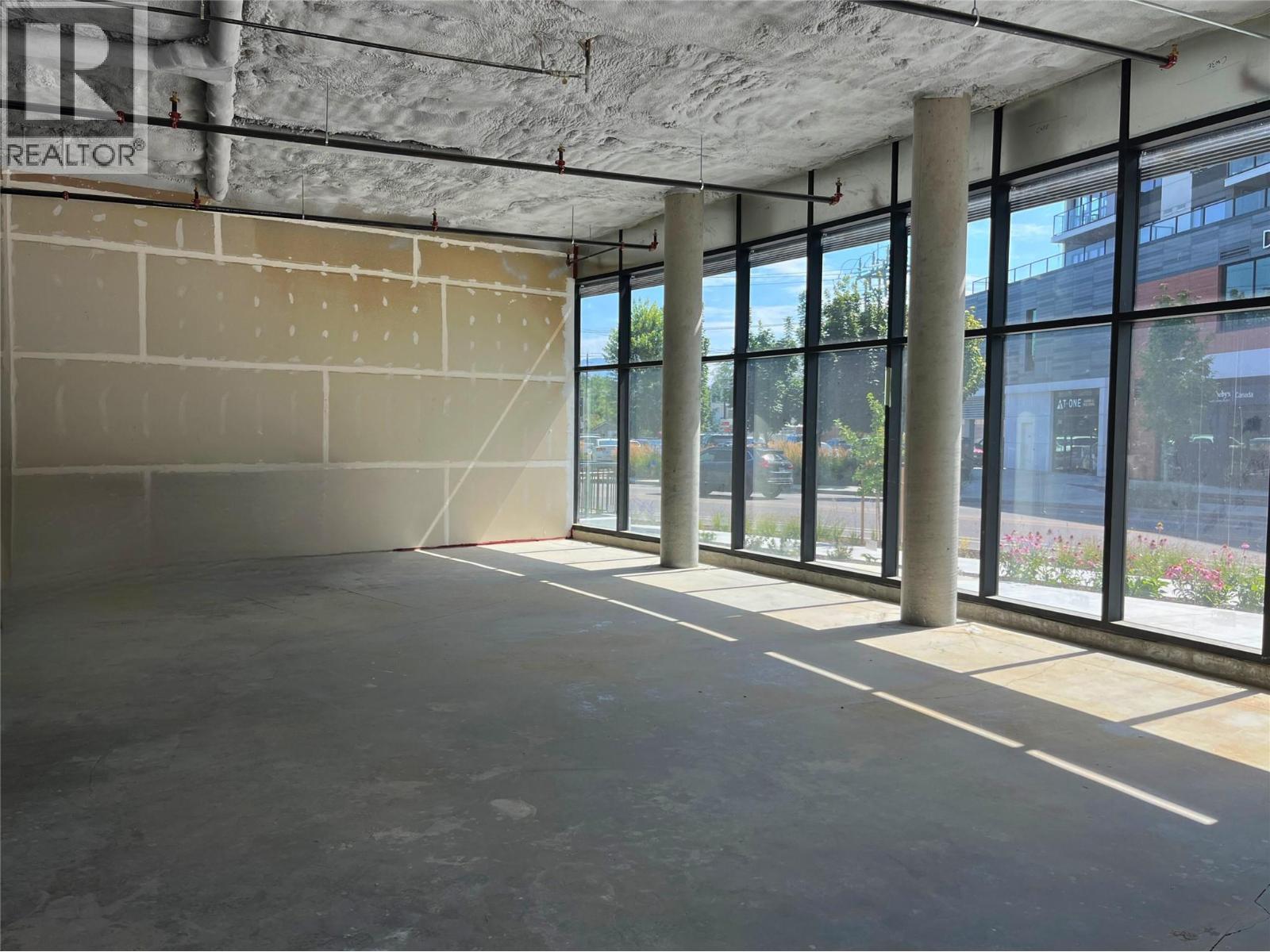  3413 Lakeshore Road, Kelowna