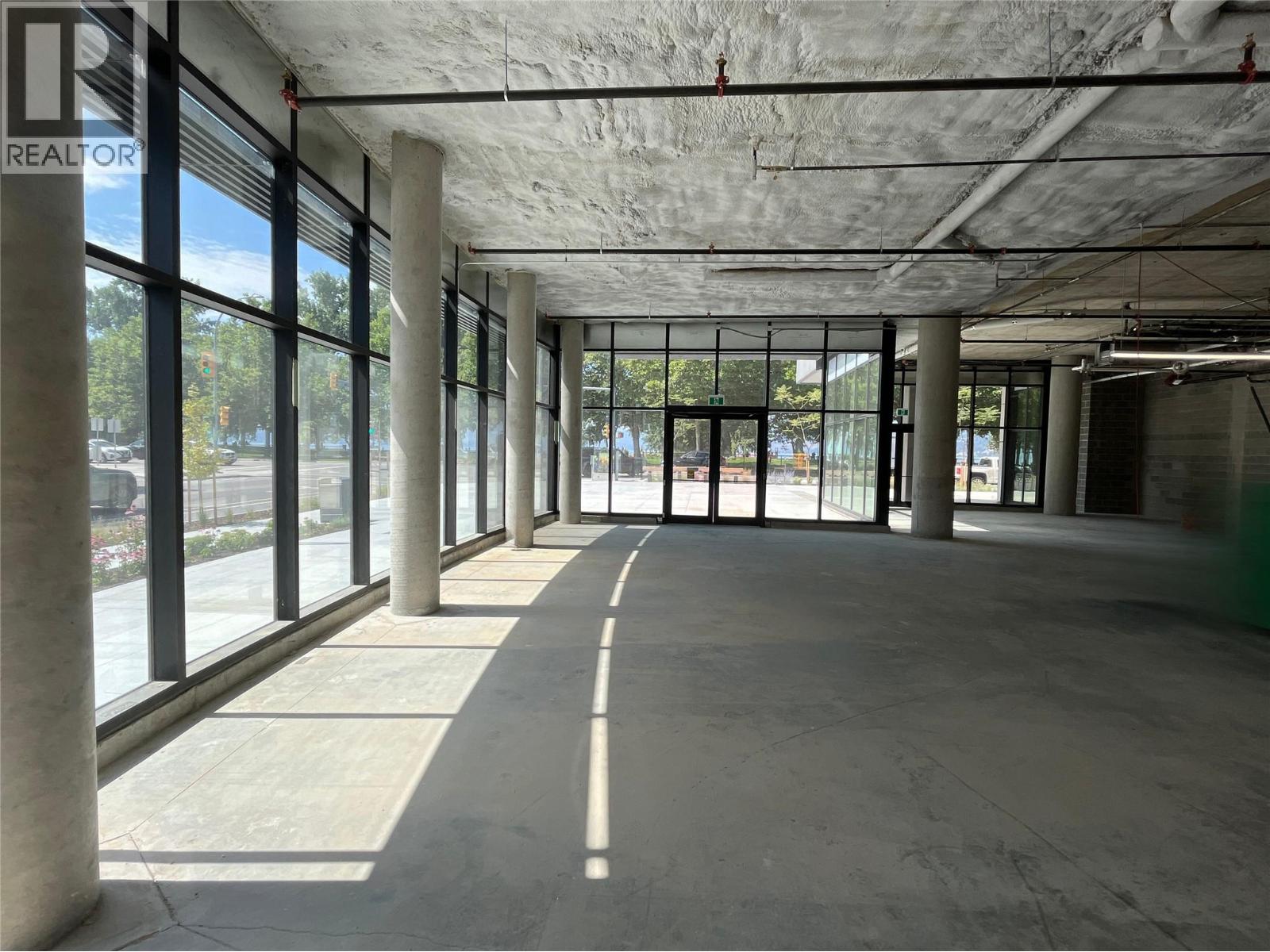  3413 Lakeshore Road, Kelowna