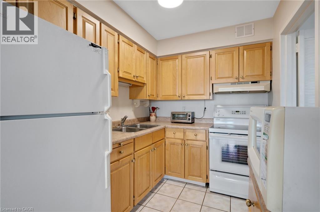 #708 24 MIDLAND Drive - 29